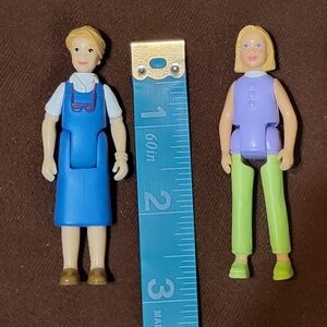 Vintage Fisher Price Sweet Streets Dollhouse Figures - Teacher And Mom